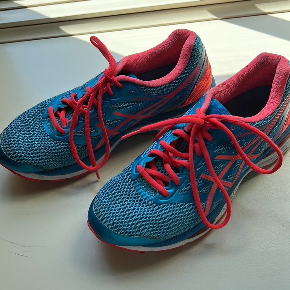 Women’s ASICS Gel-Cumulus 18 Running Shoe Size 9 - Picture 9 of 16